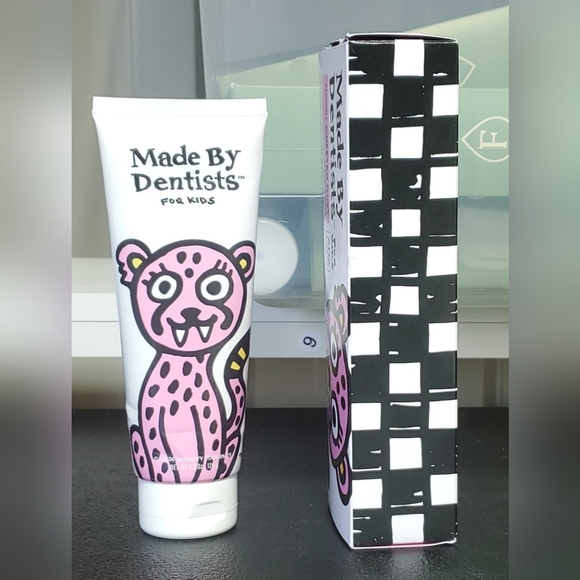 Made By Dentists Kids Toothpaste Cheetah Dust Pink 4.2 oz - Picture 2 of 3